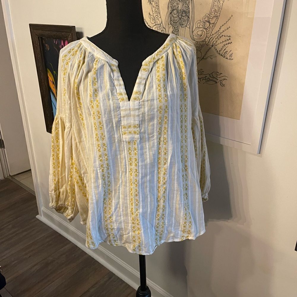 Velvet by Graham and Spencer Yellow and White Women's Top
